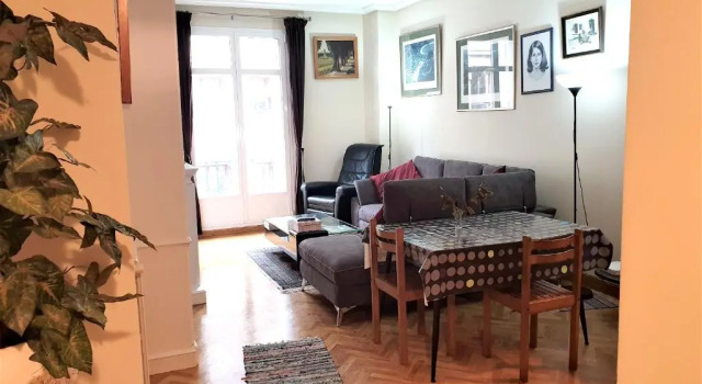 Apartment with 2 bedrooms in Donostia with balcony and WiFi, Rezerwuj Apartament Hotele w Baskonia z parkingiem, Parking