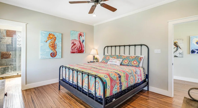 The James Pearl 4 Bedroom Home by RedAwning