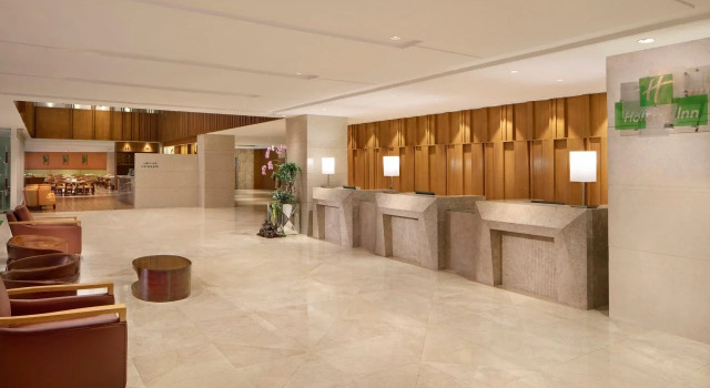 Holiday Inn Baguio City Centre, Забронировать Отель Багио 