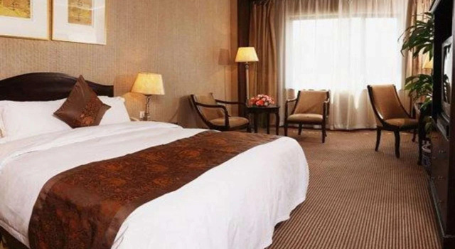 Comfort Inn & Suites, Забронировать Отель Чаоян Пекин, рядом с Торговый центр Taikoo Li Sanlitun