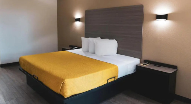 Номер Standard Express Inn & Suites