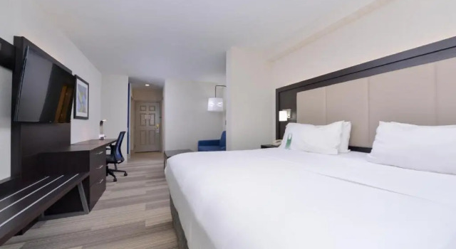 Двухместный номер Standard Holiday Inn Express Mystic by IHG