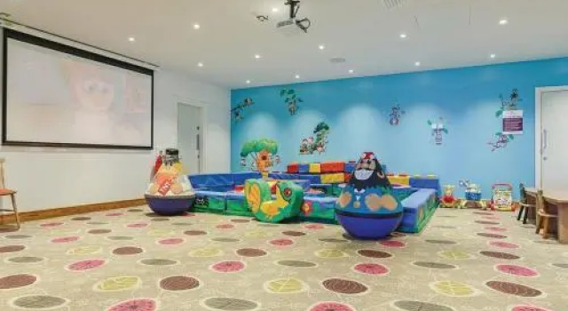 Piran Meadows Resort  Spa, Rezervasyon Tatil Köyü Merseyside resort oteller, Tatil Köyü