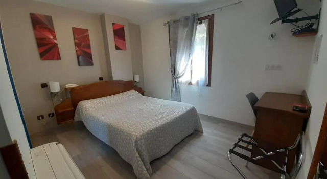 Номер Comfort Logis Hôtel restaurant Auberge de la Cascade
