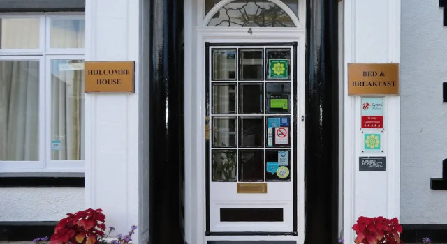 Holcombe House