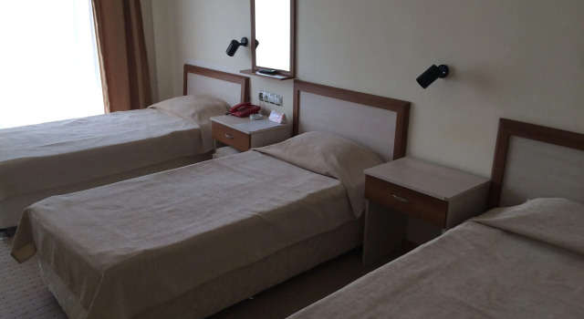 Saturn Hotel