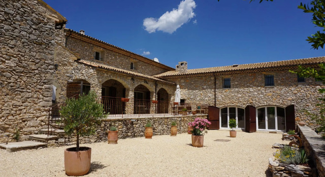 La Buisse, Prenota Affittacamere Simiane-la-Rotonde Strada della Lavanda