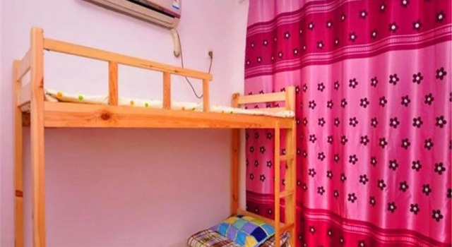 Jinan Luobupo Youth Hostel, Prenota Ostello Hotel a Shandong con parcheggio, Parcheggio