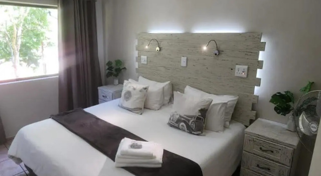 2 Bed Cottage at 6 Churchill Lane., Reservar Casa de férias Bothas Hill KwaZulu-Natal