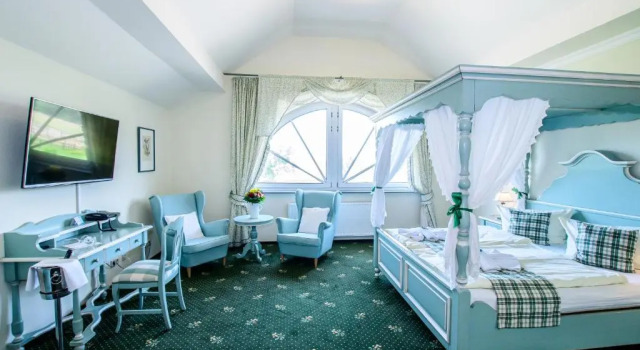 Полулюкс Ferien Hotel Fläming