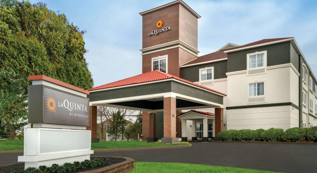 La Quinta by Wyndham Latham Albany Airport, Забронировать Отель Отели Олбани с бассейном, Бассейн