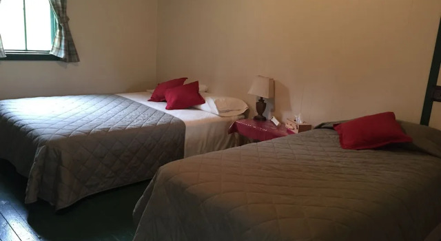 Camp Melancon, Rezervovat Rekreační dům  