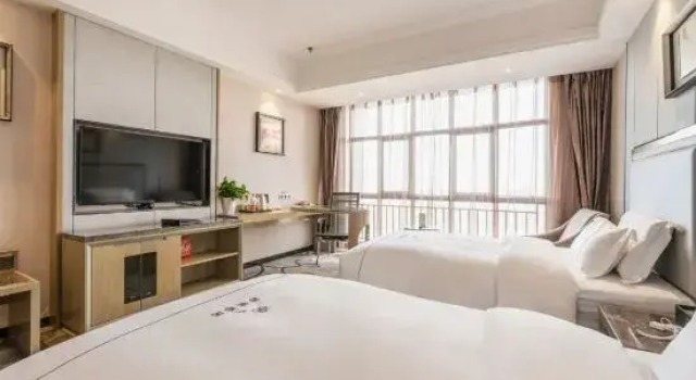 Семейный люкс Huadong · Rongjin International Hotel