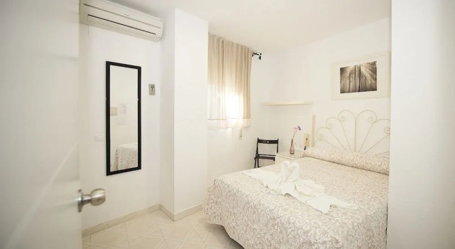 Hostal Avenida, Забронировать Отель Конил-де-ла-Фронтера Коста-де-ла-Лус