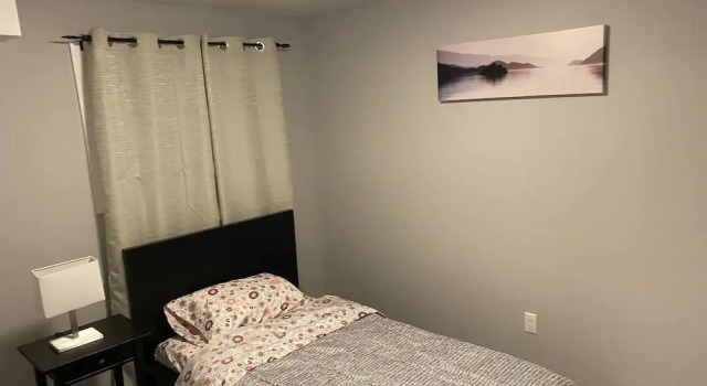 Коттедж Modern 3 BR Home - Family Friendly