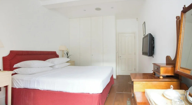 Courtfield Road II by Onefinestay, Забронировать Отель Бизнес-отели Англии, 4* 5*
