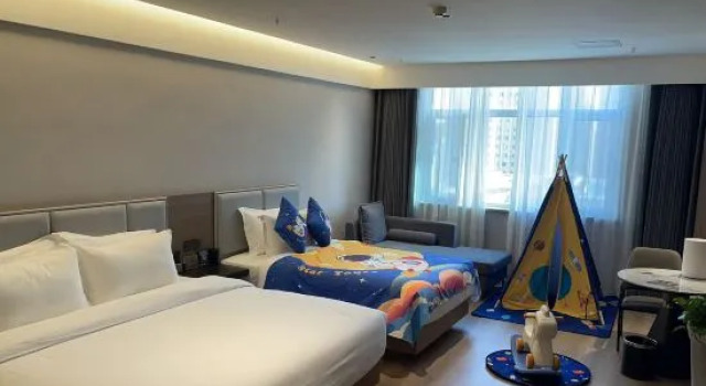 Семейный тент Rezen Longuu Hotel （Wuzhong Two Halls and One Center）