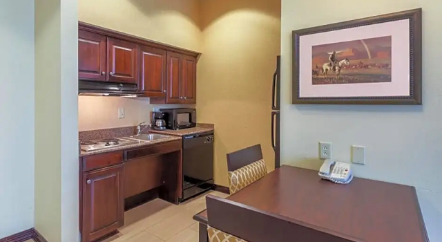 Двухместная студия сьют NONSMOKING Homewood Suites Wichita Falls