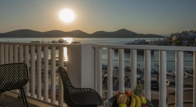 Kalypso Suites Hotel
