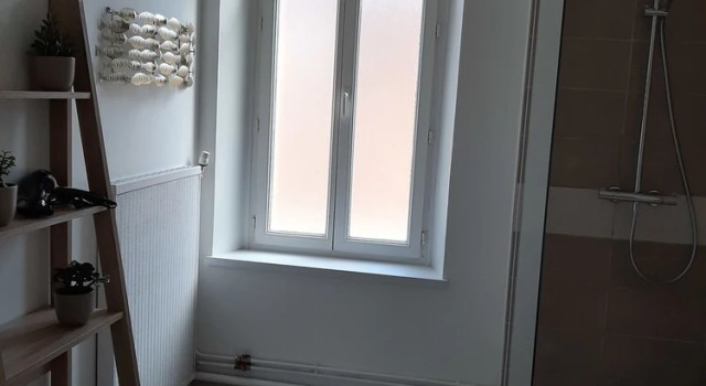 Les 3 Cailloux, Boek Hotel Gurgy Franche-Comte