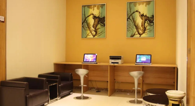 Beijing Ya Mei International Hotel, Book Hotel Hoteller i Beijing Province med parkering, Parkering