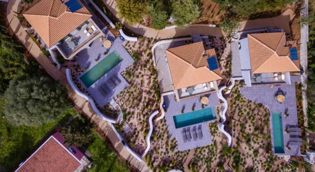 Вилла North Point Houses