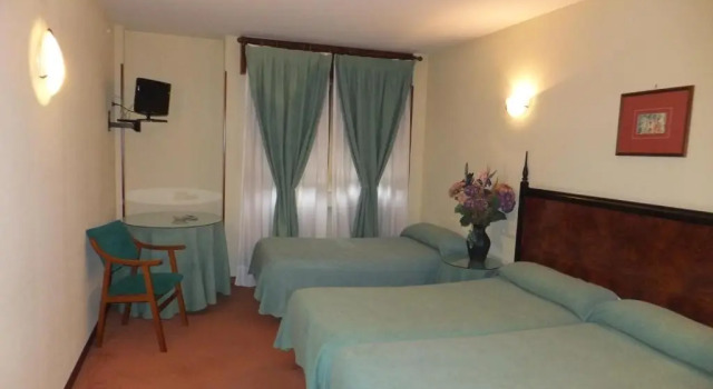 Трёхместный номер Standard Hotel Canal