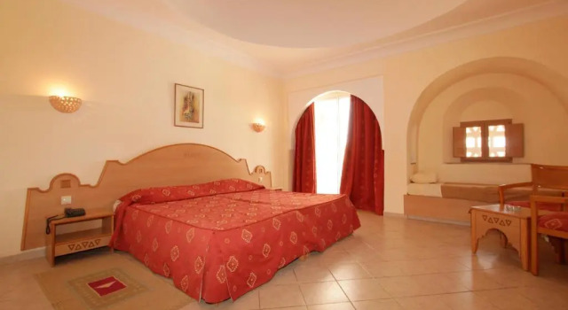 Четырёхместный номер Standard Hotel Zita Beach Resort
