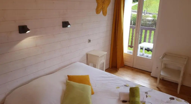 Четырёхместный номер Standard с видом на горы La Girandole Chambre dhôtes et Location dappartement
