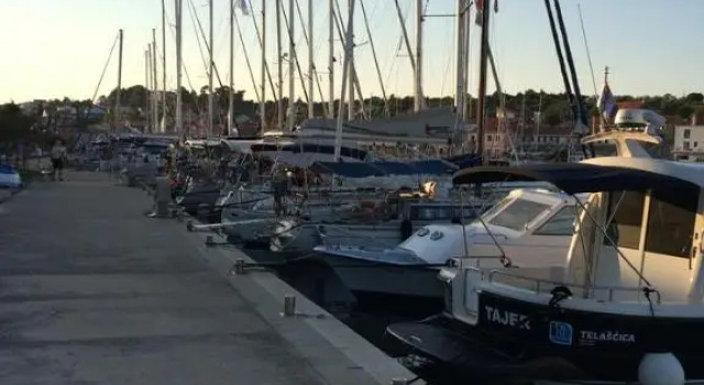Apartments Sandro, Забронировать Апартаменты/квартира Апартаменты Dugi Otok, Апартаменты/квартира