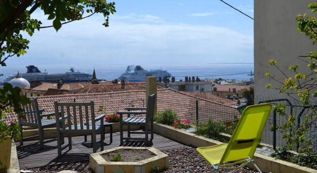 Villa Henriette, Varaa Villa Bastia 