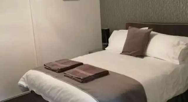 Avalon Studio. Comfy Well Equipped Cosy Studio. (Adults Only)