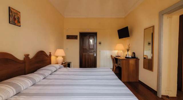Трёхместный семейный номер Standard Casa REGINA MONTIS REGALIS