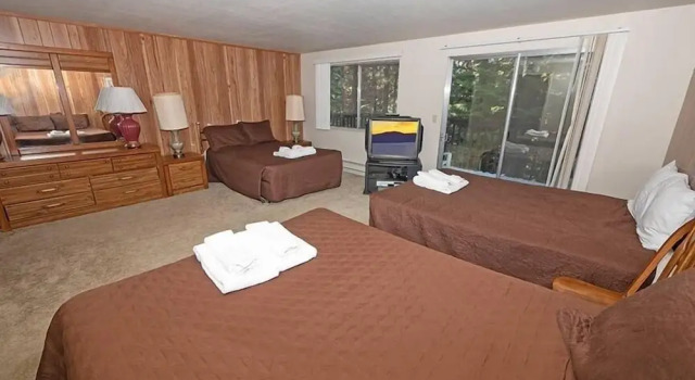 1629 Pioneer Trail 4 Bedroom Home by RedAwning