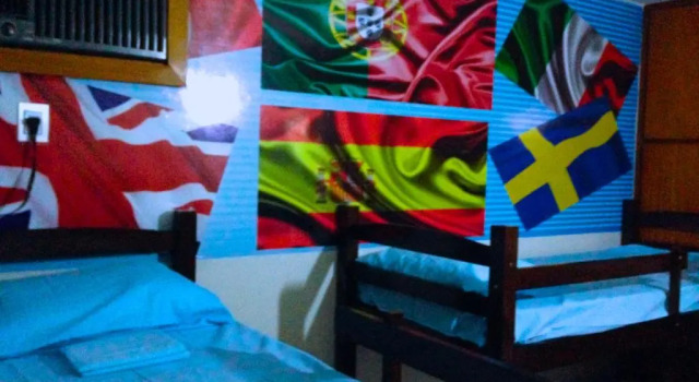 Кровать в общем номере Brazuka Hostel