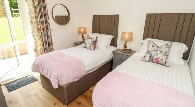 Claret, Rezervasyon Tatil Evi Merseyside villalar, Villa