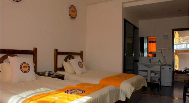 Heshui Shuimo Wujia Yard Hotel Tengchong, Book Hotel Hoteller i Tengchong med morgenmad, Morgenmad
