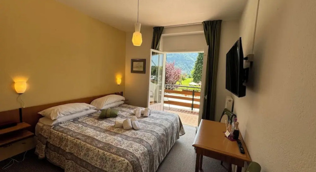 Двухместный номер Standard с балконом и с видом на озеро Garden Hotel Bellariva