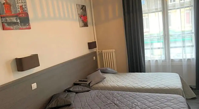 Номер Standard Au Vieux Puits