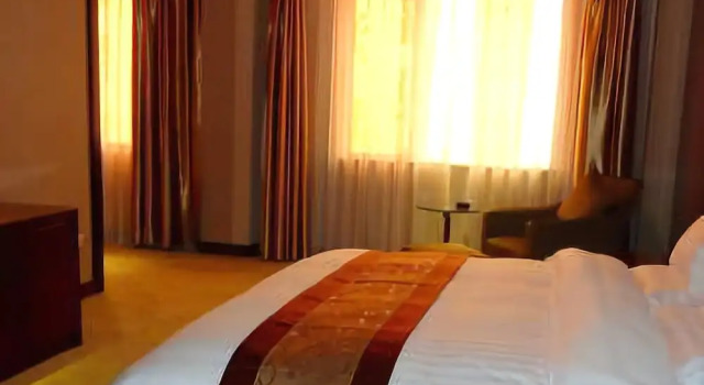 Phoenix Lake Hotel, Foglalás Szálloda Anlu Hupej