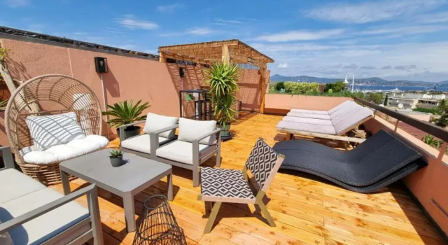 Апартаменты c 1 комнатой Superbe appartement avec Rooftop privé