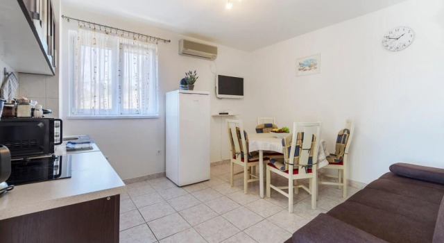 Nice Home in Pula With Wifi and 2 Bedrooms