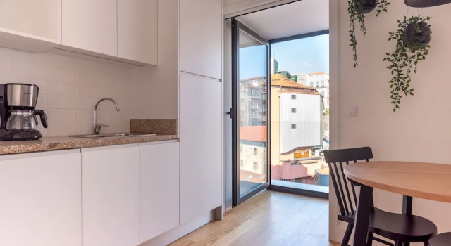 Студия Deluxe Feel Porto Downtown Townhouses