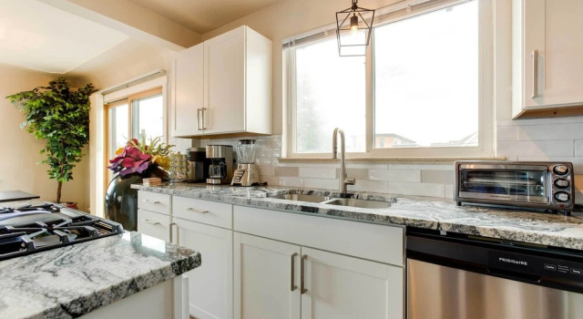 Апартаменты 3 Mi to Denver Zoo: Cherry Creek Duplex!