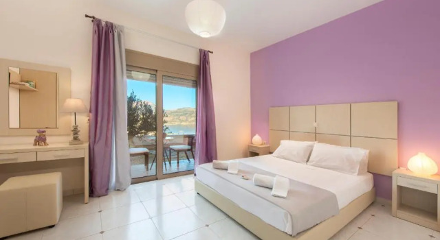 Renatas Villas, Prenota Hotel Karpathos Dodecaneso