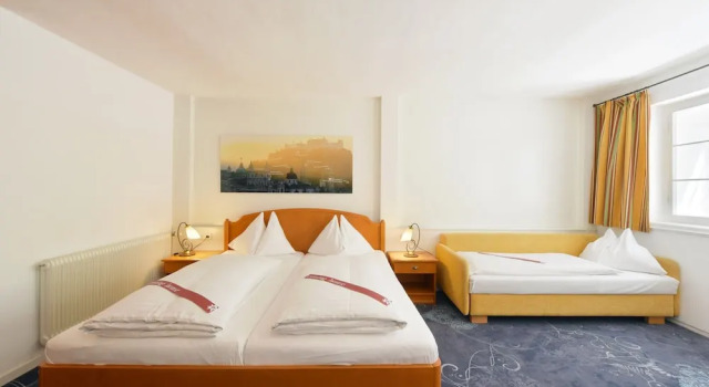 Трёхместный номер Standard с видом на внутренний двор Hotel Krone 1512