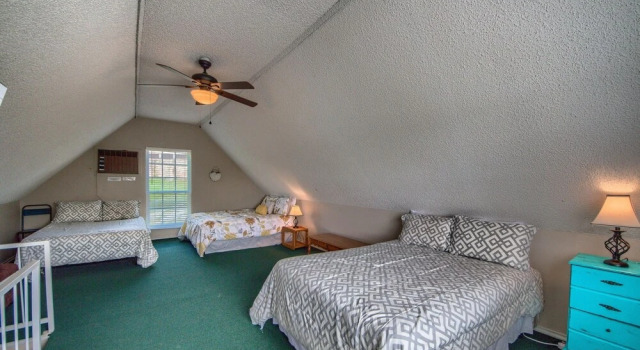 A Shore Thing Cl1105c 1 Bedroom Cottage by RedAwning, Buchen Sie Ferienhaus Canyon Lake Texas Hill Country