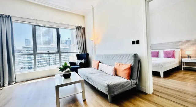 Venduras Bright 1BR in Heart of Marina, Забронировать Апартаменты/квартира Отели Эмирата Дубая с парковкой, рядом с Торговый центр The Beach, Парковка
