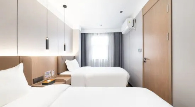 Люкс Lihua Mercure Hotel (Shenzhen Nanshan Window of the World)