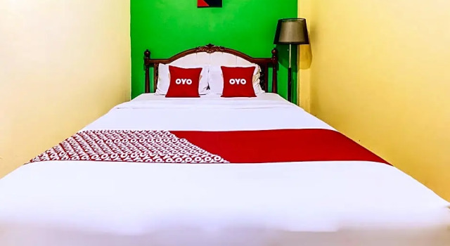 Номер Standard OYO 2165 Alyah Guest House Syariah